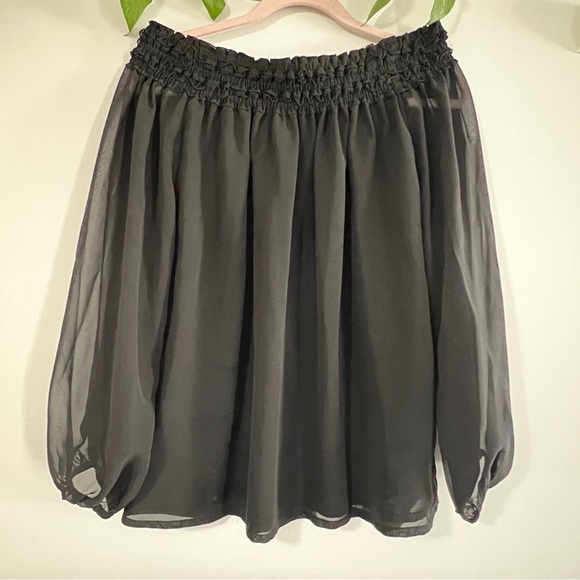 Black Off-The-Shoulder Sheer Blouse || LONG TALL SALLY || US6 - Picture 3 of 6